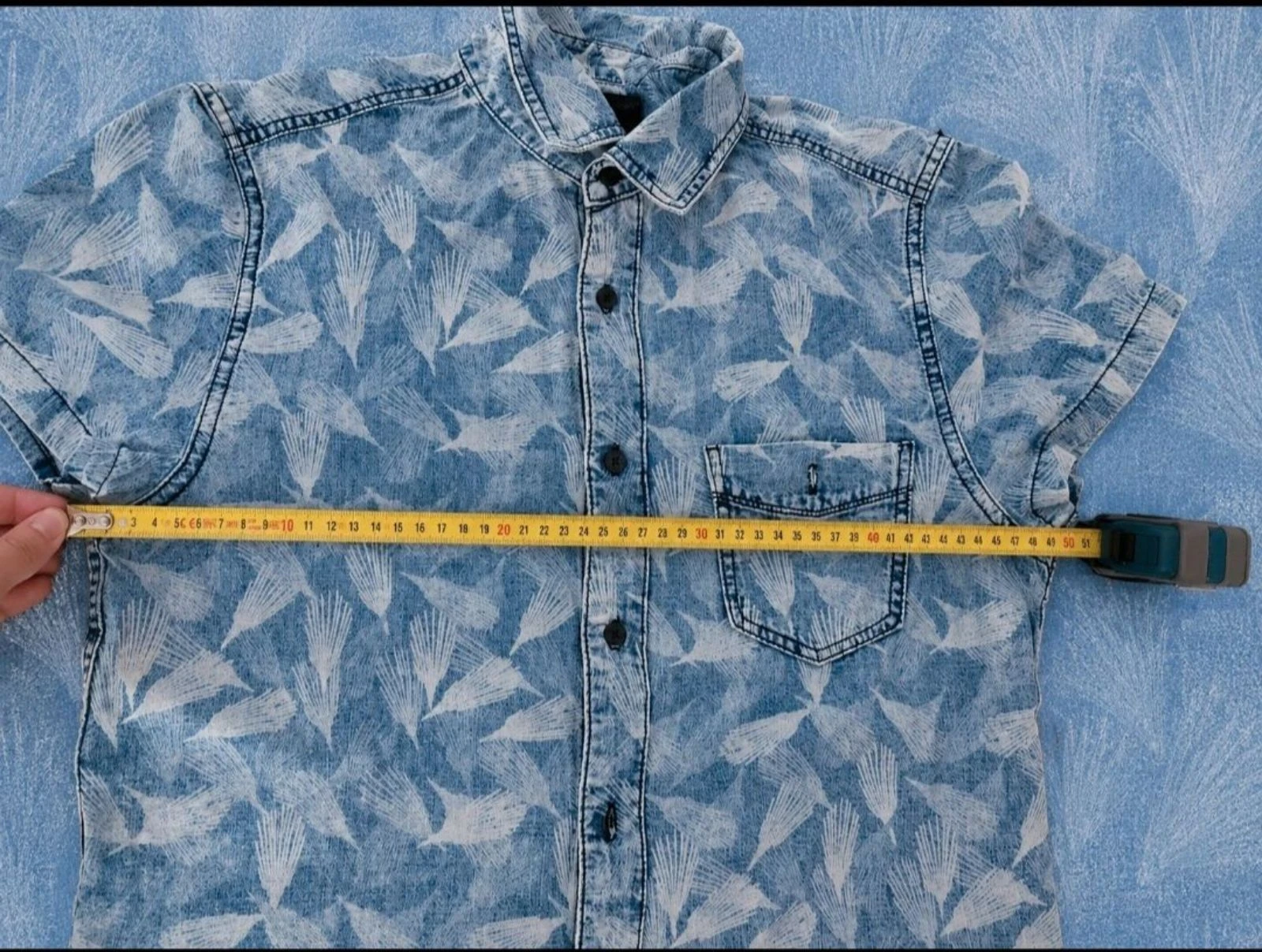 Camisa viral vaquera de manga corta Bershka con talla S – photo 6